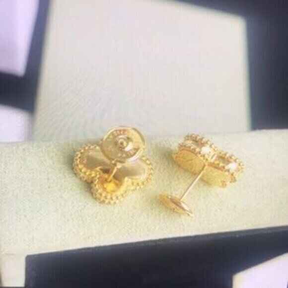 Authentic Van Cleef & Arpels Vintage Alhambra Earrings - Picture 7 of 8